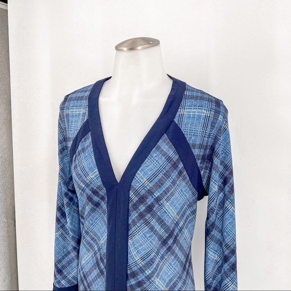 BCBG "Mayla" V-Neck Long Sleeve Jersey Dress - Picture 3 of 7